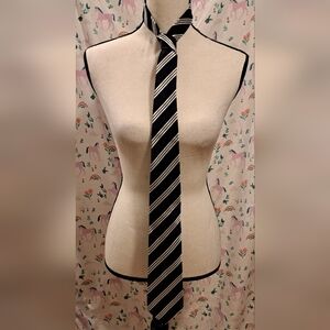 NWOT YSL Saint Laurent Navy & Silver Stripe Silk Blend Business Formal Neck Tie